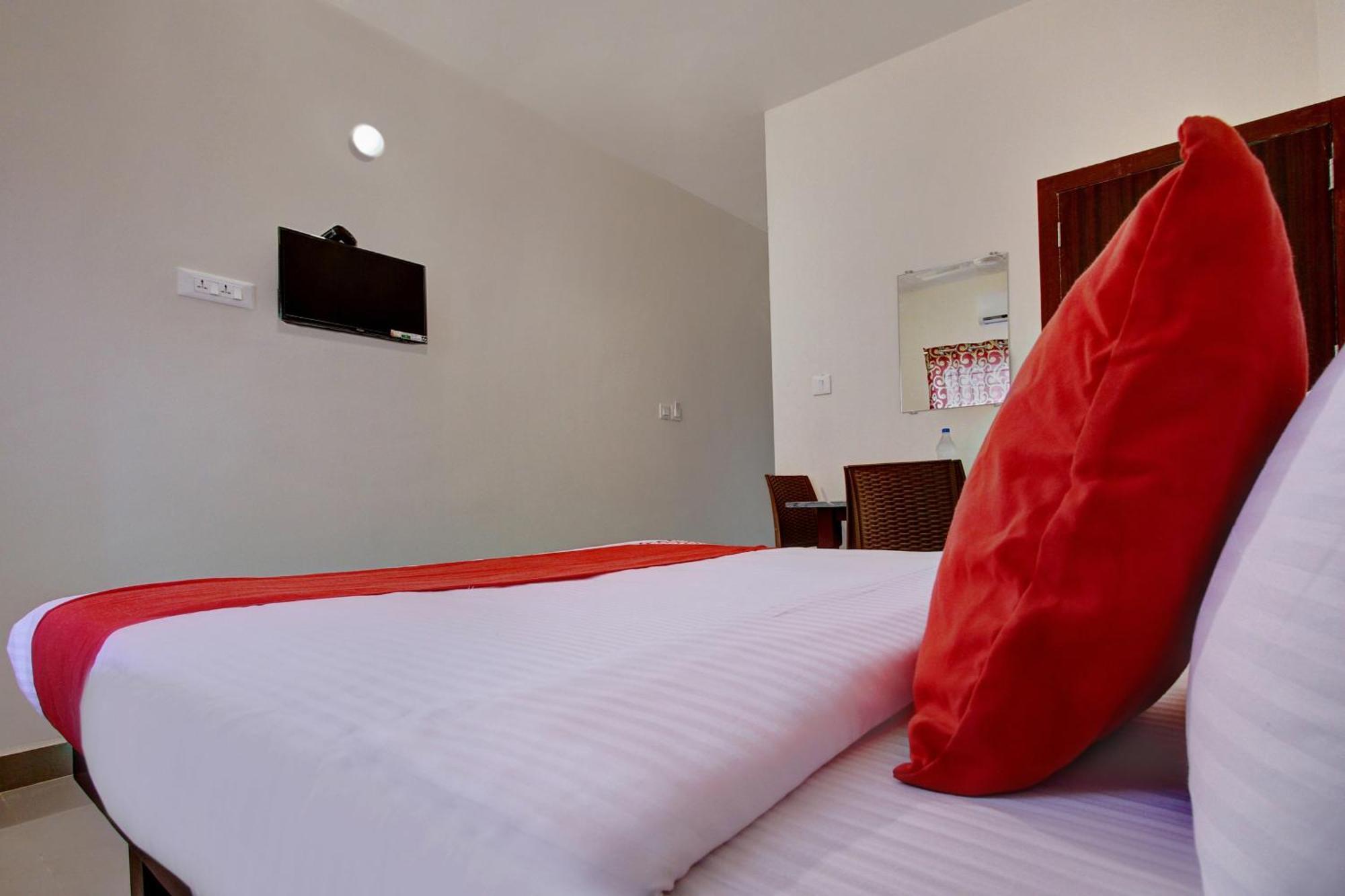 Hotel O Century Park Kāsaragod Buitenkant foto